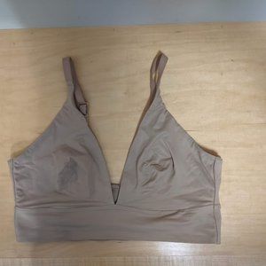 Live-In Pretty Plunge Bralette, Size M